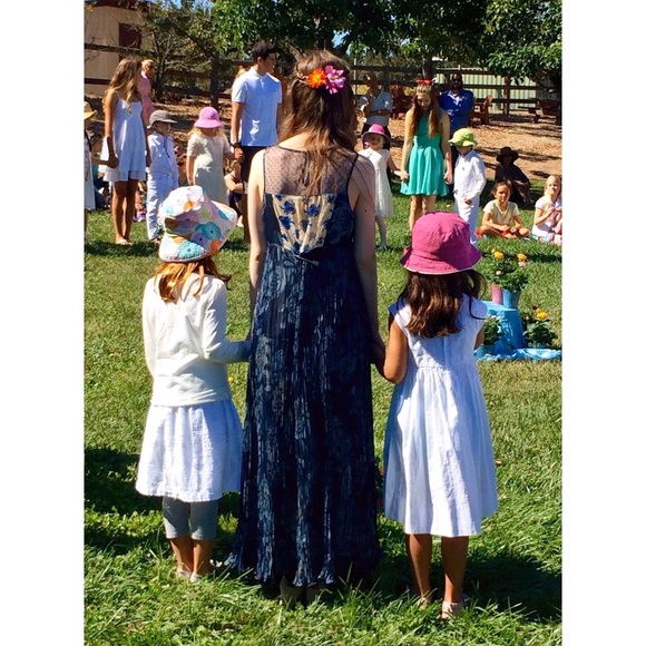 Gorgeous Blue Floral Dress —Worn Once! - Picture 5 of 7